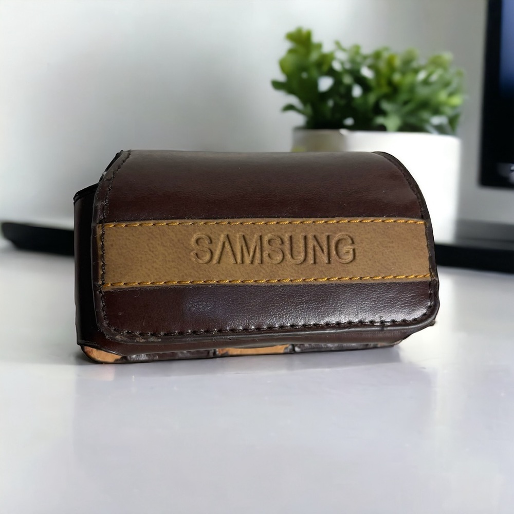 Vintage Samsung Leather Flip Cell Phone Case. Attaches To Belt. Brown 2 Snaps